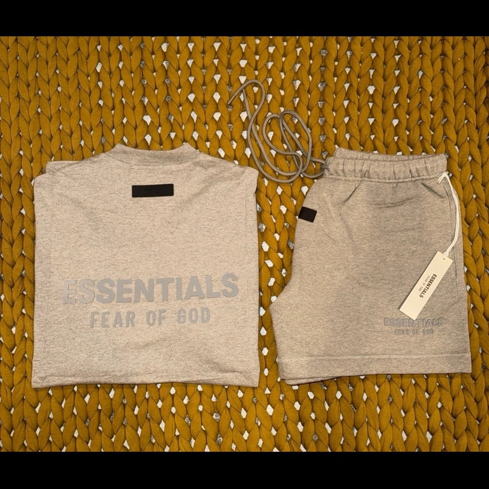 Essentials Fear of God Heather Gray T-Shirt and Shorts Set